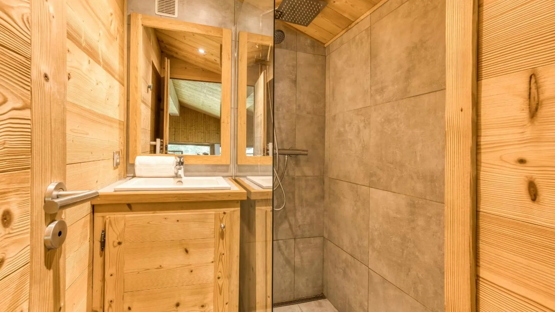 Brevent Loft - A Charming 3 Bedroom Apartment Ideally Located