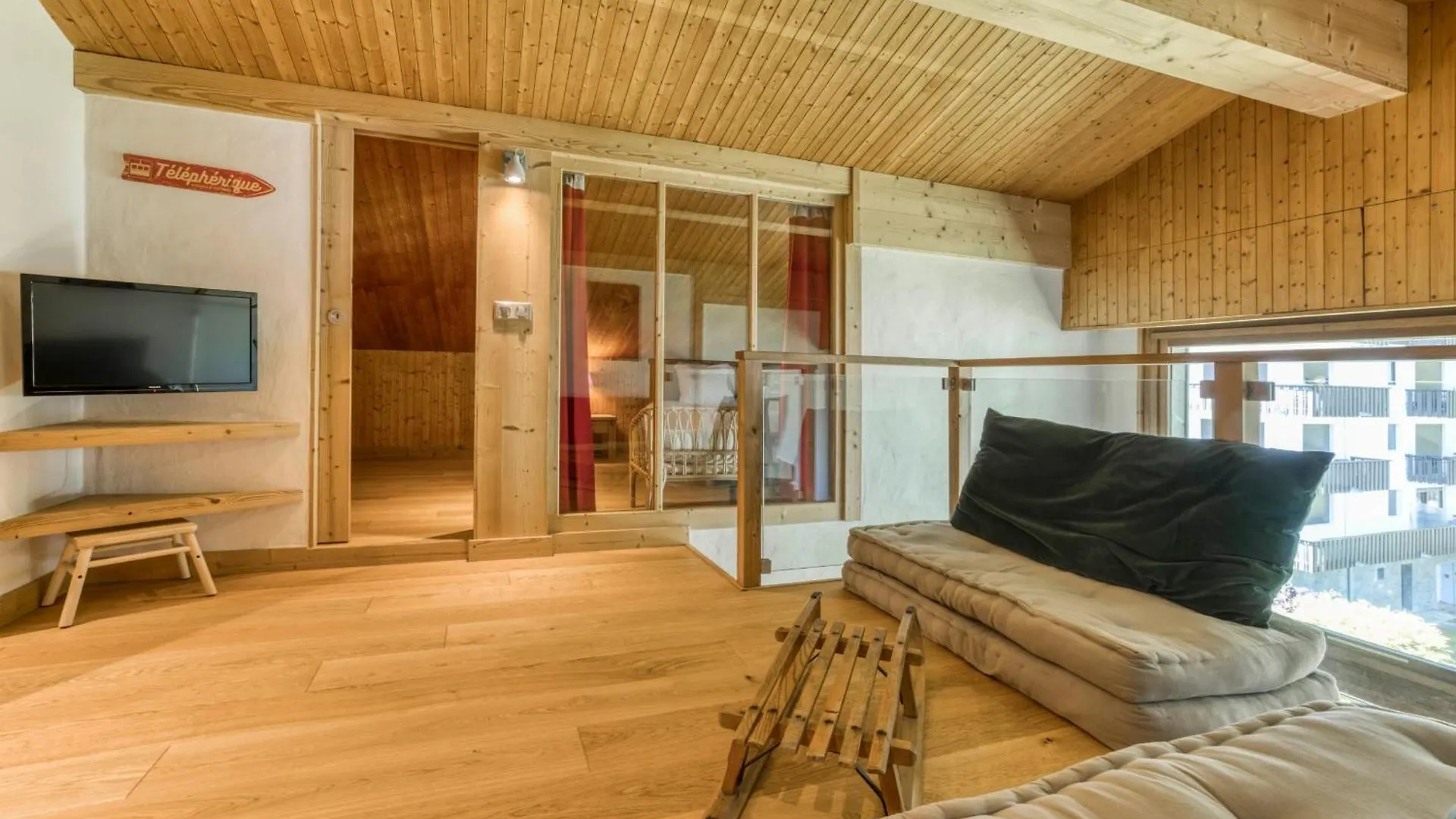 Brevent Loft - A Charming 3 Bedroom Apartment Ideally Located  Chamonix
