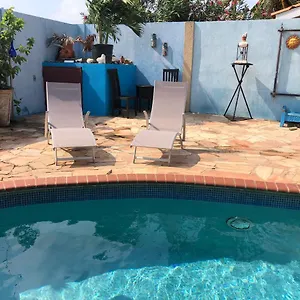 https://mos-house.comcaribbean.com