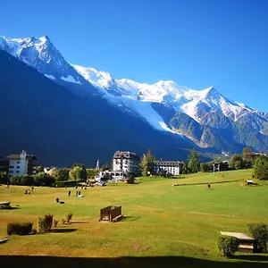 4* Hotel apartamentowy Les Balcons Du Savoy